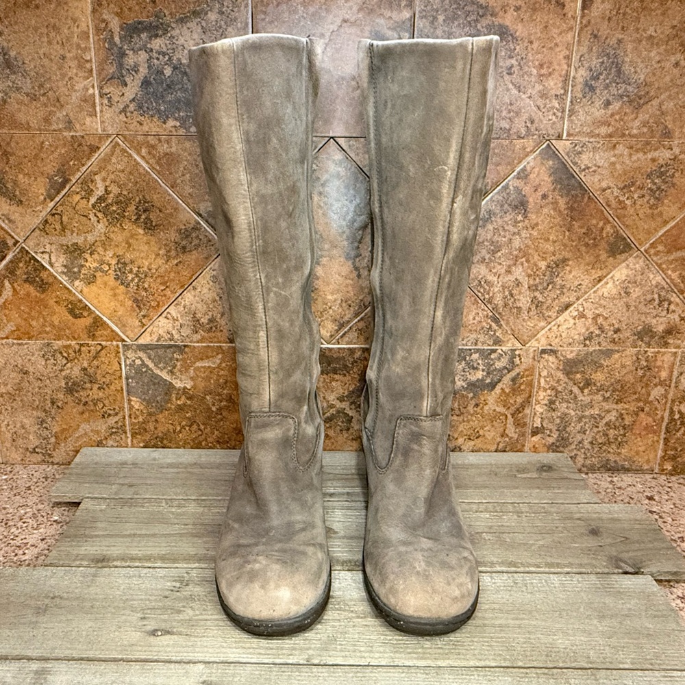 Keen Akita tall calf boots - Picture 2 of 8